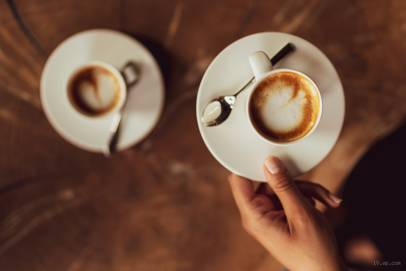 Warum kein Cappuccino nach dem Essen? Die Wahrheit über Kaffee und Verdauung
