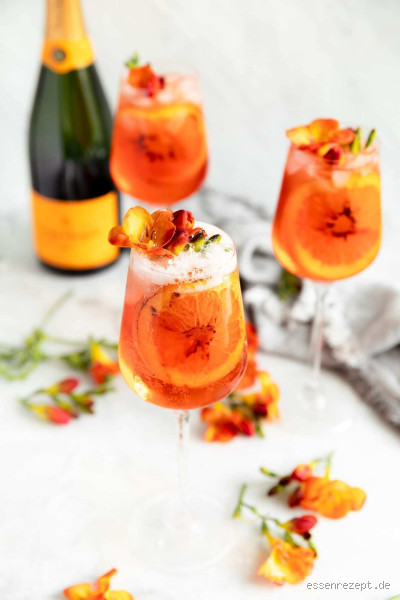 Wie trinkt man Aperol pur? Bitter, fruchtig und überraschend gut