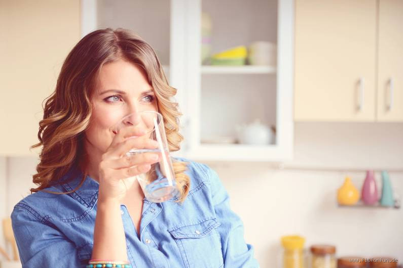 Was passiert, wenn man jeden Tag 3 Liter Wasser trinkt?