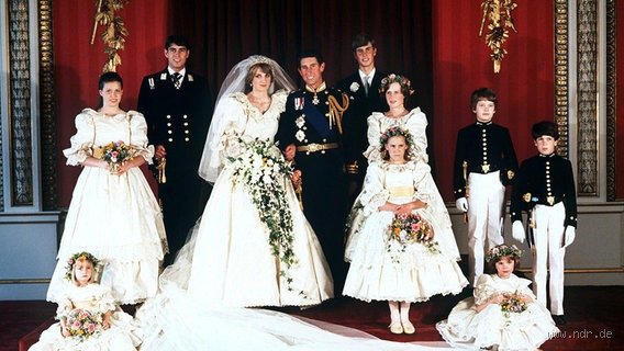 Wie alt war Lady Di bei der Hochzeit? Die Wahrheit rührt