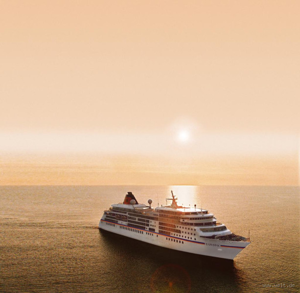 Wie lange braucht ein Schiff, um einmal um die Welt zu fahren?