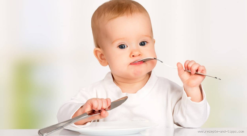 Wie lange isst man mit Kinderbesteck? Eltern fragen – Experten antworten