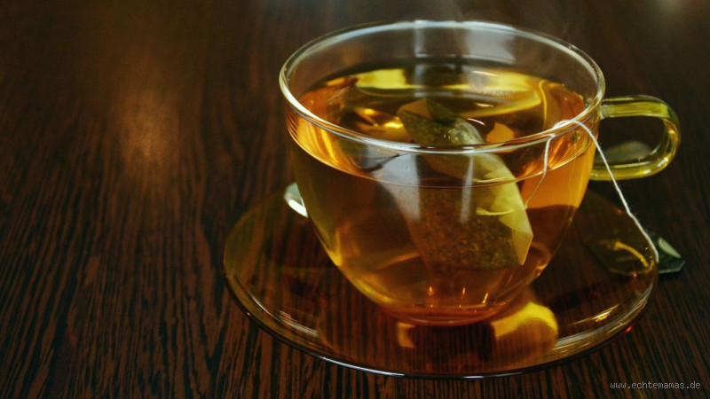 Welchen Tee darf man in der Stillzeit nicht trinken? Wichtige Hinweise