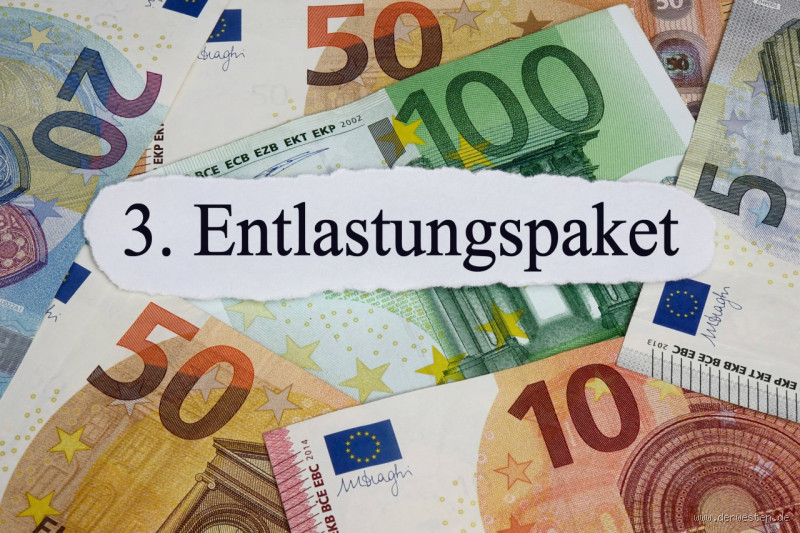 Werden die 300 Euro für Rentner mit der Rente ausgezahlt?